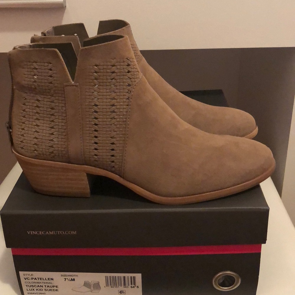 BRAND NEW Vince Camuto ankle boots